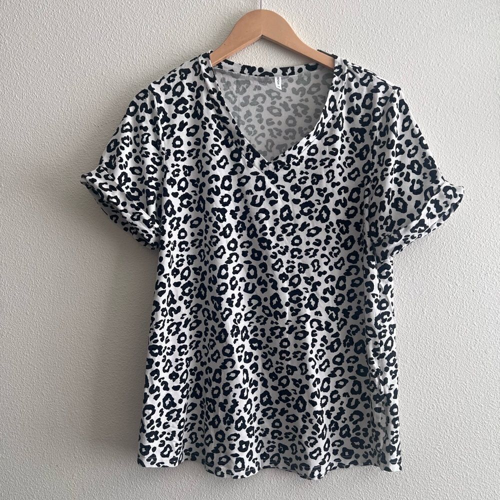 longyuan lepord print women shirt Medium